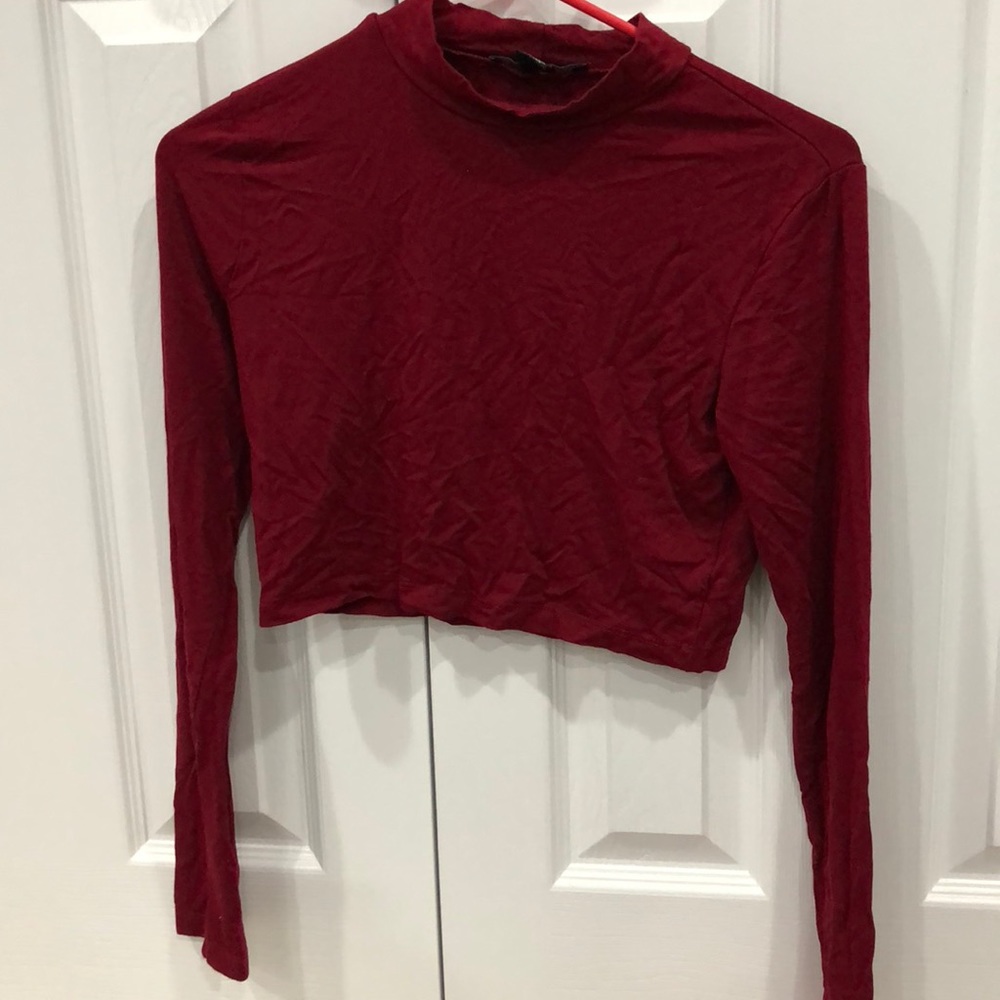 Cropped mock neck